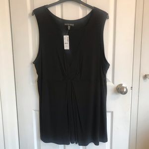 ❌SOLD❌ Black top with mesh v-neck